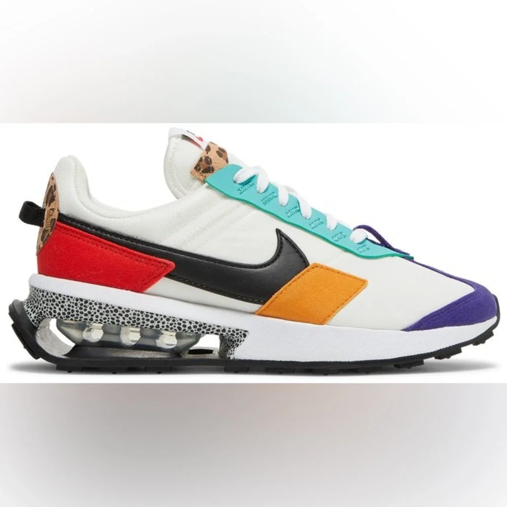 Nike.  Air Max Pre-Day SE 'Safari'. Size 7.5.